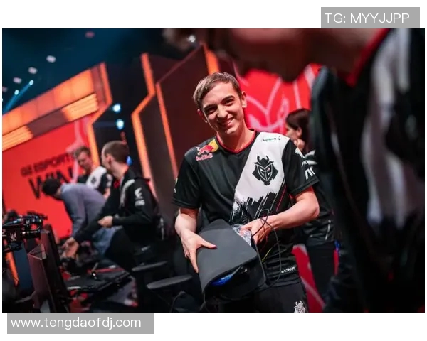 CSGO精彩瞬间揭秘RNG战队默契配合与战术分析