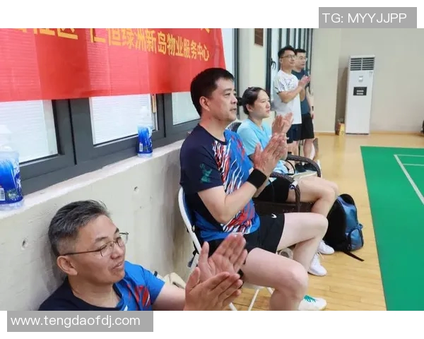 羽毛球盛宴：深入探讨武汉羽毛球队的默契配合与战术策略