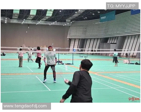 成都羽毛球队实力引发热议球迷观点大碰撞分析赛事表现与未来发展 成都羽毛球队实力引发热议球迷观点大碰撞分析赛事表现与未来发展