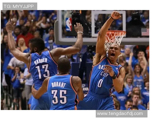 2012年NBA西部决赛首战雷霆与马刺的激烈对决回顾与分析