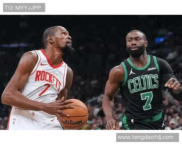 2016年NBA季后赛火箭队与步行者队激烈对决的精彩瞬间回顾