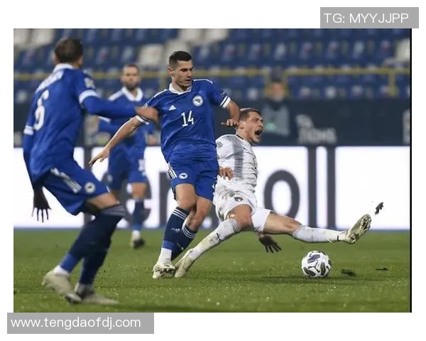 拖锡云与新圣徒的激烈对决谁能在赛场上笑到最后