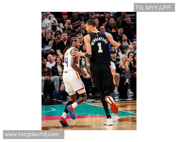 12月12日NBA马刺对阵太阳精彩比赛录像回放及精彩瞬间分析 12月12日NBA马刺对阵太阳精彩比赛录像回放及精彩瞬间分析