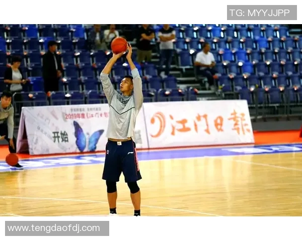 易建联:从篮球天才到中国体育传奇的成长之路与辉煌成就 易建联:从篮球天才到中国体育传奇的成长之路与辉煌成就