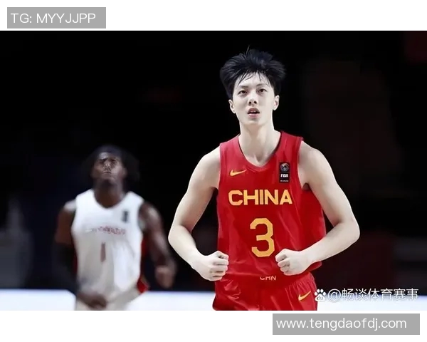 胡明轩的篮球之路：从青涩少年到国家队核心球员的成长历程