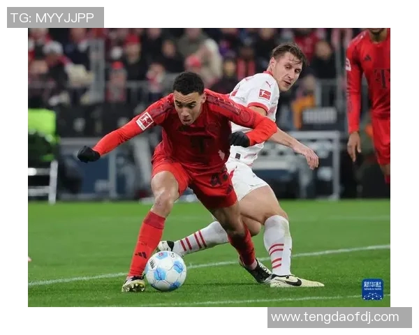 莱万重返德甲赛场为旧主进球拜仁球迷怒斥其背叛与忘恩负义